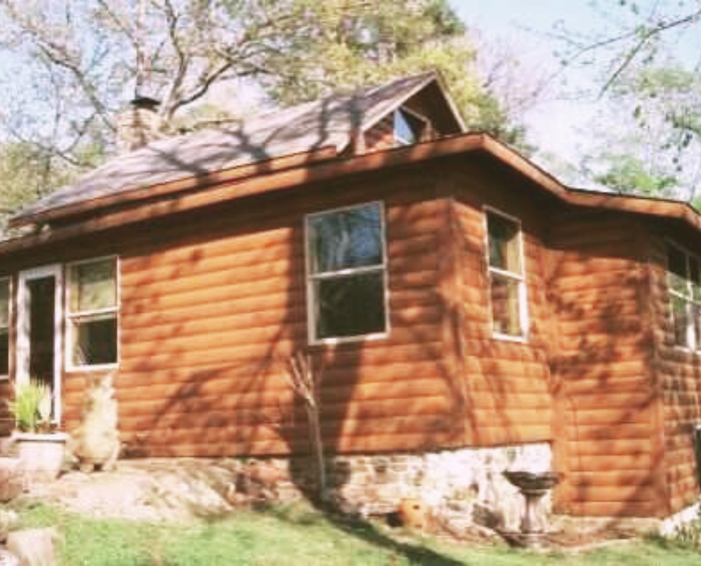 Lakefront cabin rental cabin 5 front view