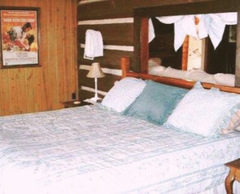 cabin 5 bedroom 1