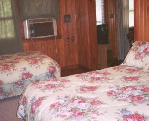 cabin 6 bedroom