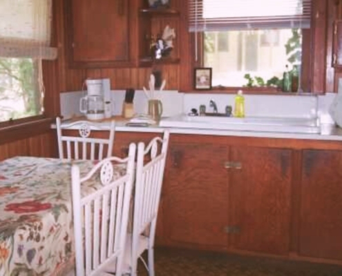 cabin 6 kitchen